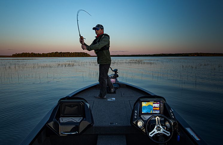 Crestliner 1850 BASS HAWK